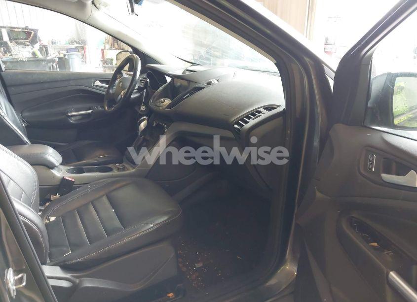 Photo 5 of 2016 Ford Escape SE (VIN 1FMCU0G95GUC87128)