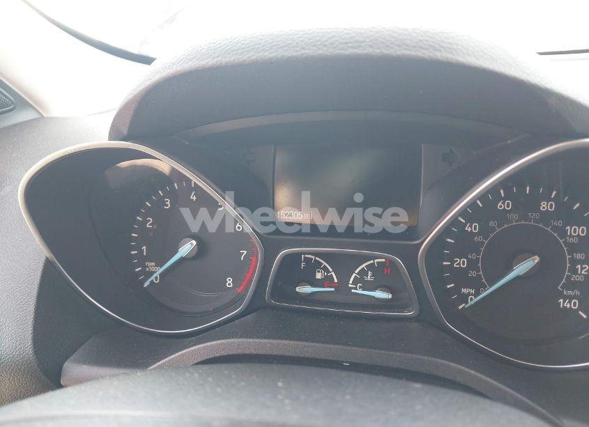 Photo 14 of 2017 Ford Escape SE (VIN 1FMCU0G95HUA25613)