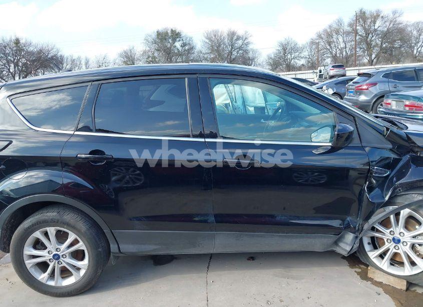 Photo 14 of 2017 Ford Escape SE (VIN 1FMCU0G95HUC97031)