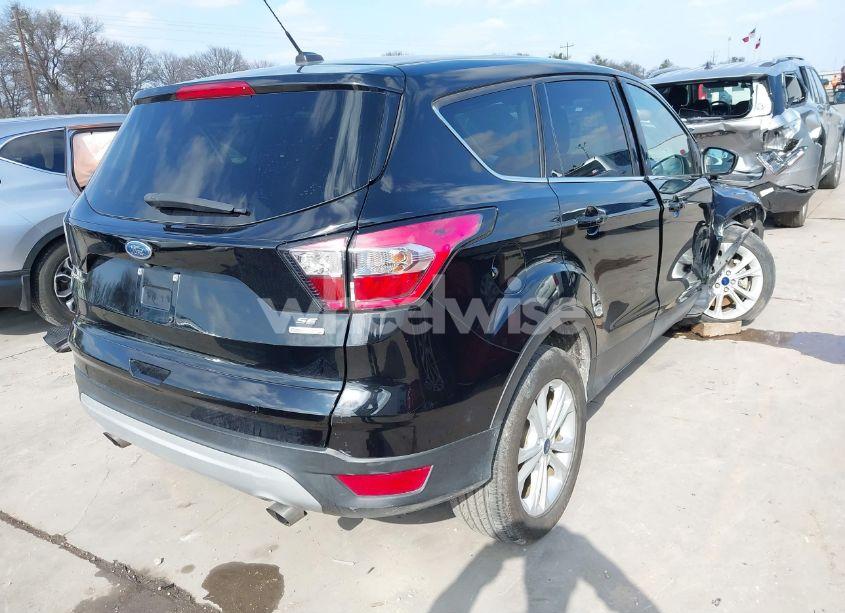 Photo 4 of 2017 Ford Escape SE (VIN 1FMCU0G95HUC97031)