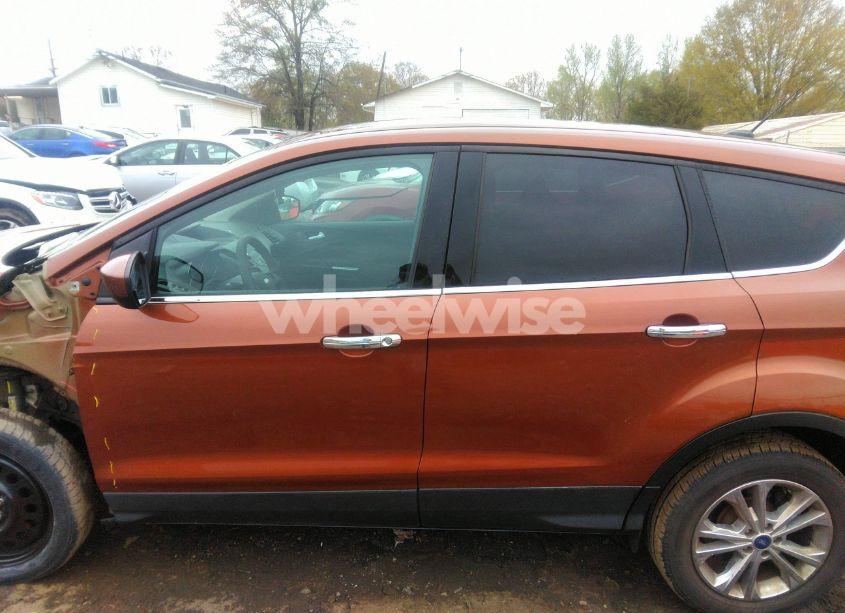 Photo 14 of 2017 Ford Escape SE (VIN 1FMCU0G95HUE02151)