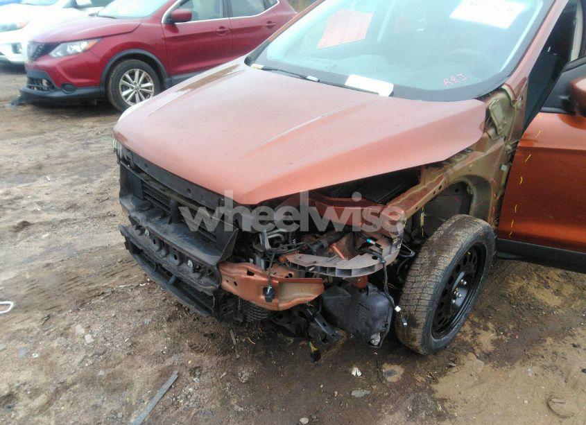 Photo 6 of 2017 Ford Escape SE (VIN 1FMCU0G95HUE02151)