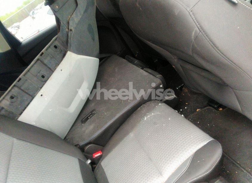 Photo 8 of 2017 Ford Escape SE (VIN 1FMCU0G95HUE02151)