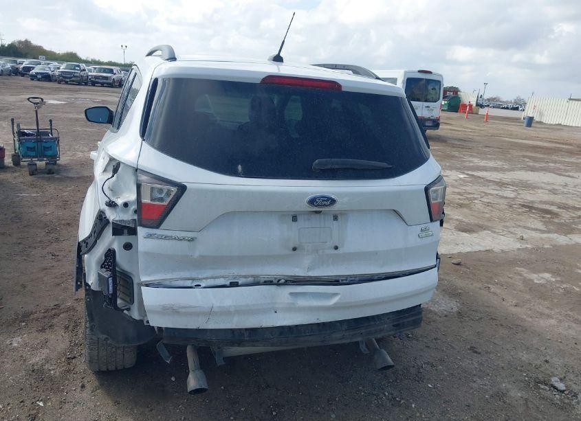 Photo 17 of 2017 Ford Escape SE (VIN 1FMCU0G95HUF07000)