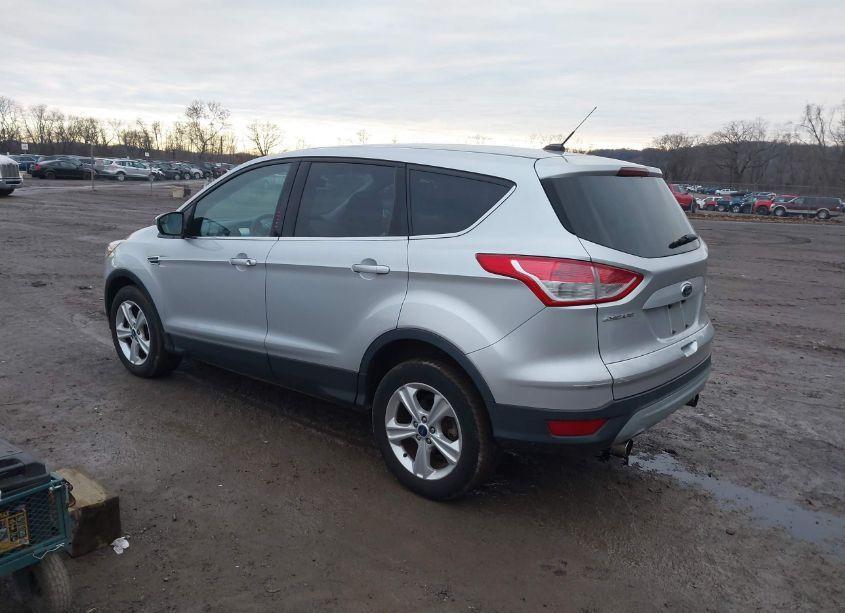 Photo 3 of 2013 Ford Escape SE (VIN 1FMCU0G96DUA80551)