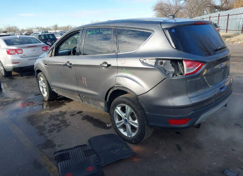 Photo 3 of 2013 Ford Escape SE (VIN 1FMCU0G96DUA95034)