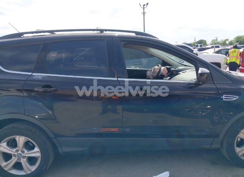 Photo 13 of 2013 Ford Escape SE (VIN 1FMCU0G96DUC34594)