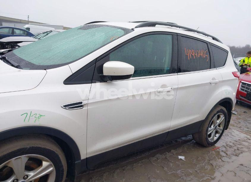 Photo 14 of 2013 Ford Escape SE (VIN 1FMCU0G96DUD08614)
