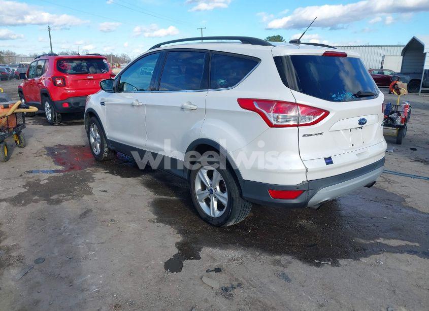 Photo 3 of 2014 Ford Escape SE (VIN 1FMCU0G96EUA51326)