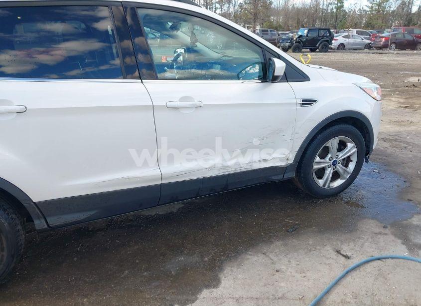 Photo 6 of 2014 Ford Escape SE (VIN 1FMCU0G96EUA51326)
