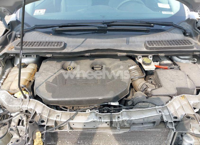 Photo 10 of 2015 Ford Escape SE (VIN 1FMCU0G96FUB13552)