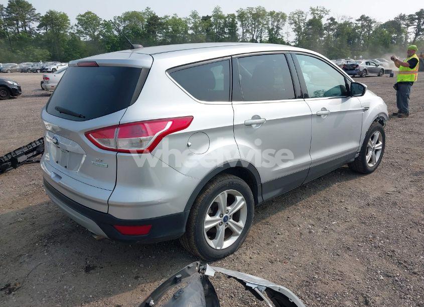 Photo 4 of 2015 Ford Escape SE (VIN 1FMCU0G96FUB13552)