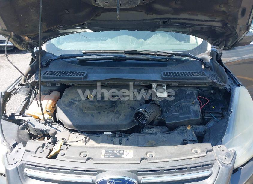 Photo 10 of 2016 Ford Escape SE (VIN 1FMCU0G96GUB11253)