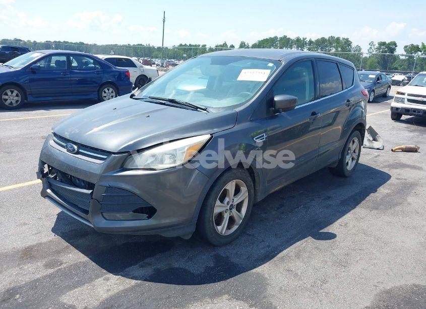 Photo 2 of 2016 Ford Escape SE (VIN 1FMCU0G96GUB11253)