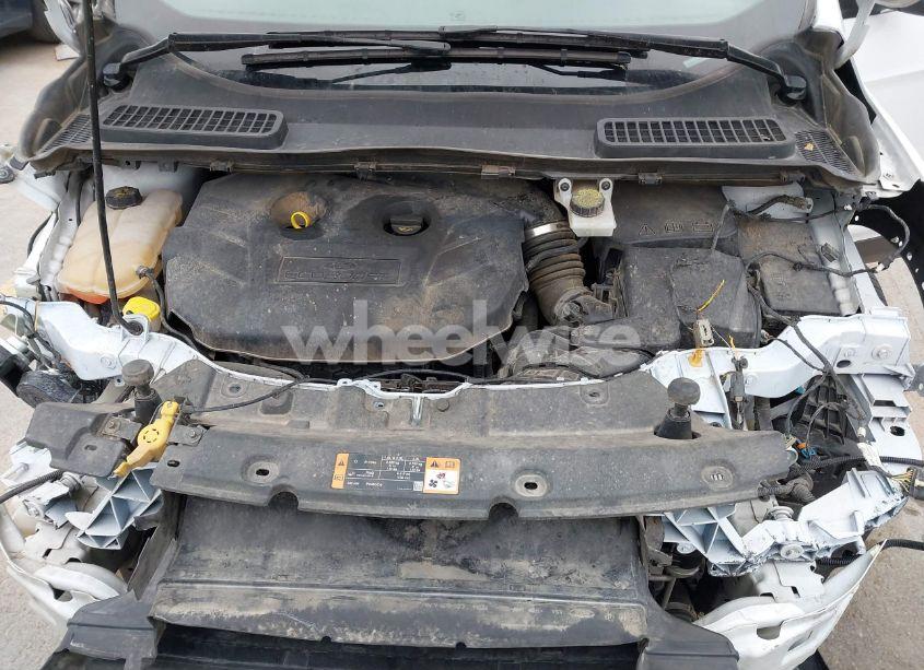 Photo 10 of 2016 Ford Escape SE (VIN 1FMCU0G96GUC45910)