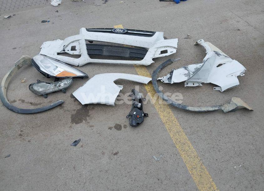 Photo 12 of 2016 Ford Escape SE (VIN 1FMCU0G96GUC45910)