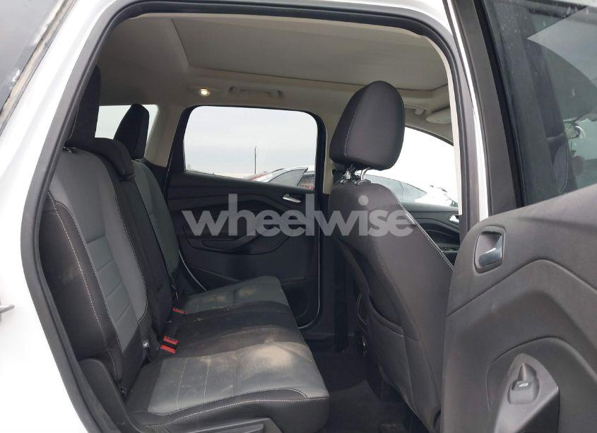 Photo 8 of 2016 Ford Escape SE (VIN 1FMCU0G96GUC45910)