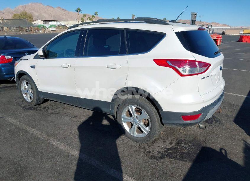 Photo 3 of 2013 Ford Escape SE (VIN 1FMCU0G97DUC21353)
