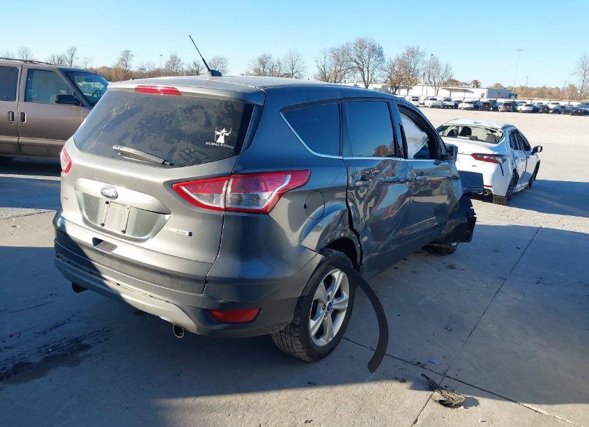 Photo 4 of 2013 Ford Escape SE (VIN 1FMCU0G97DUC26598)