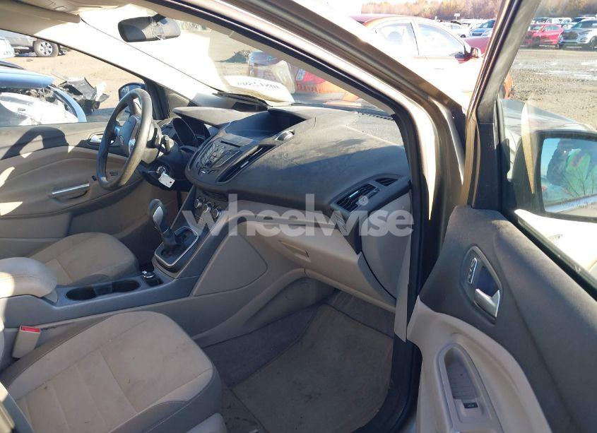 Photo 5 of 2014 Ford Escape SE (VIN 1FMCU0G97EUA53926)