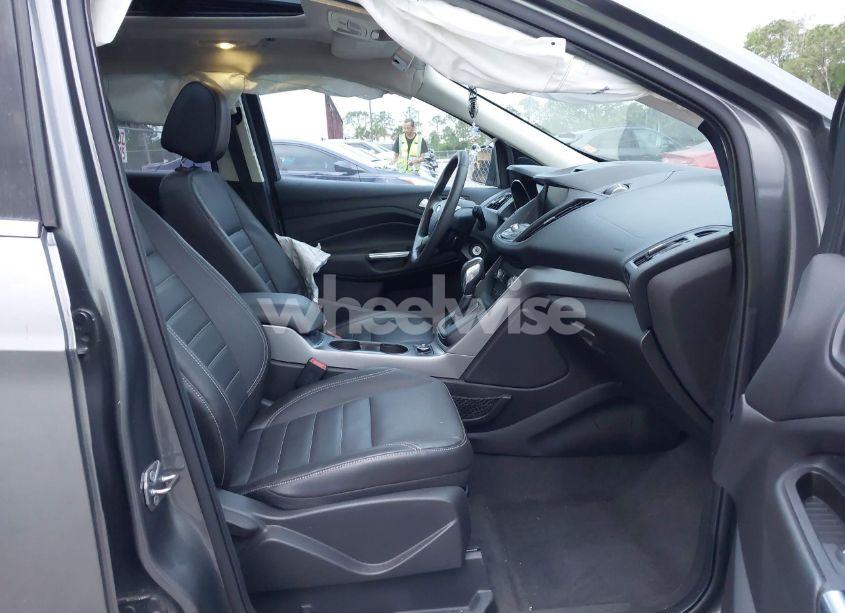 Photo 5 of 2014 Ford Escape SE (VIN 1FMCU0G97EUD70363)