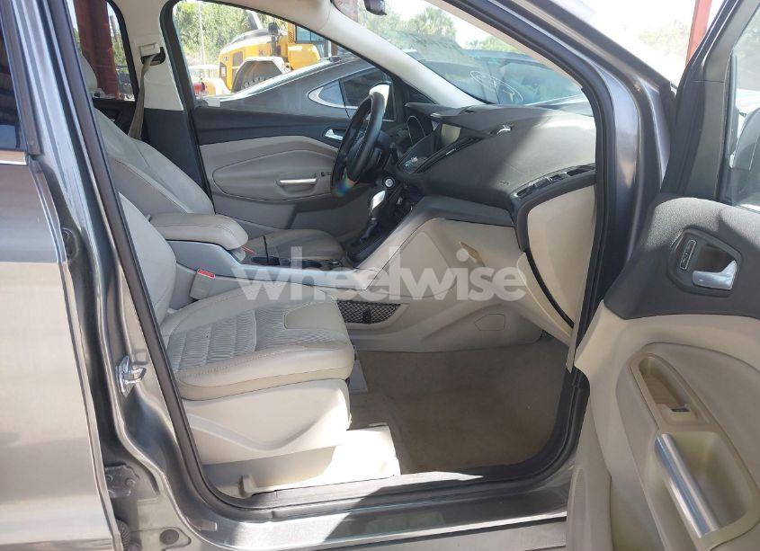 Photo 5 of 2014 Ford Escape SE (VIN 1FMCU0G97EUE34174)