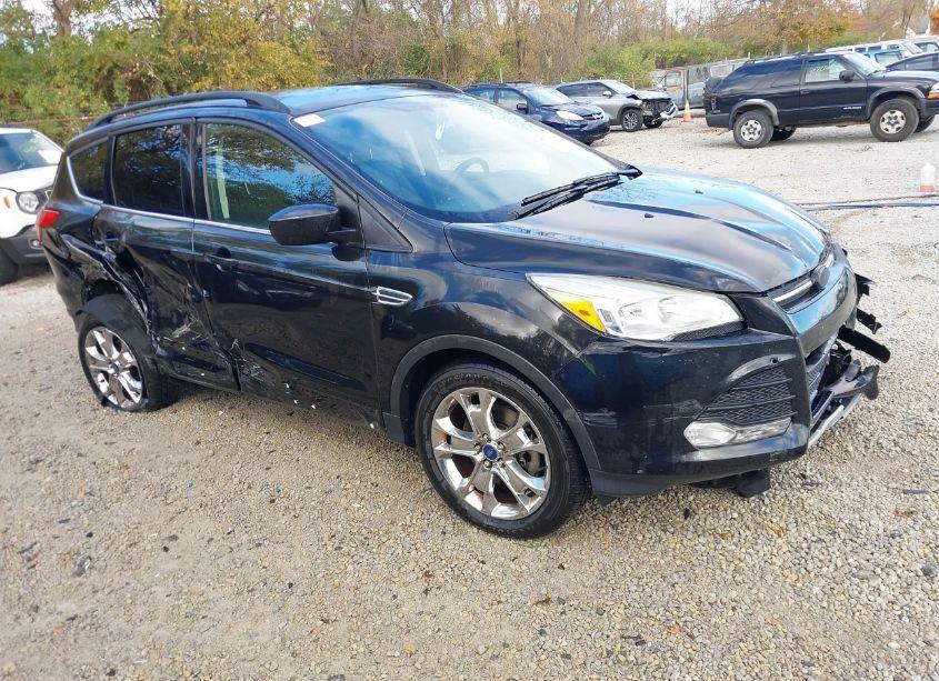 2015 Ford Escape SE (VIN 1FMCU0G97FUC61628) main photo