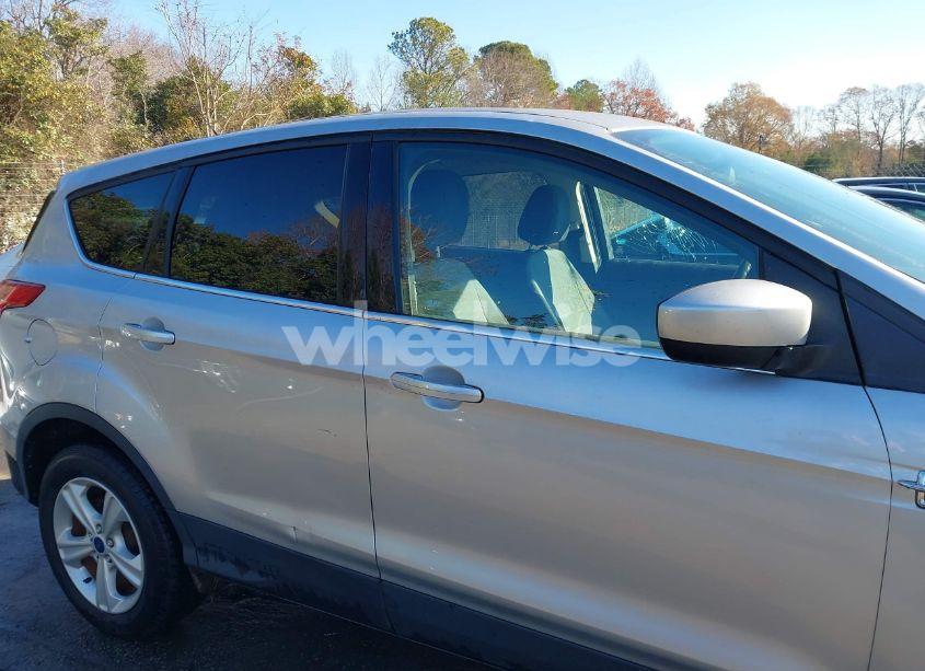 Photo 13 of 2016 Ford Escape SE (VIN 1FMCU0G97GUA31587)