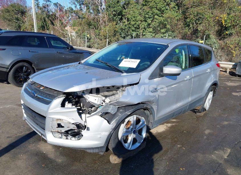 Photo 2 of 2016 Ford Escape SE (VIN 1FMCU0G97GUA31587)