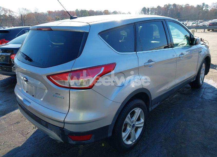 Photo 4 of 2016 Ford Escape SE (VIN 1FMCU0G97GUA31587)