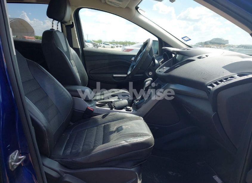 Photo 5 of 2016 Ford Escape SE (VIN 1FMCU0G97GUA75461)