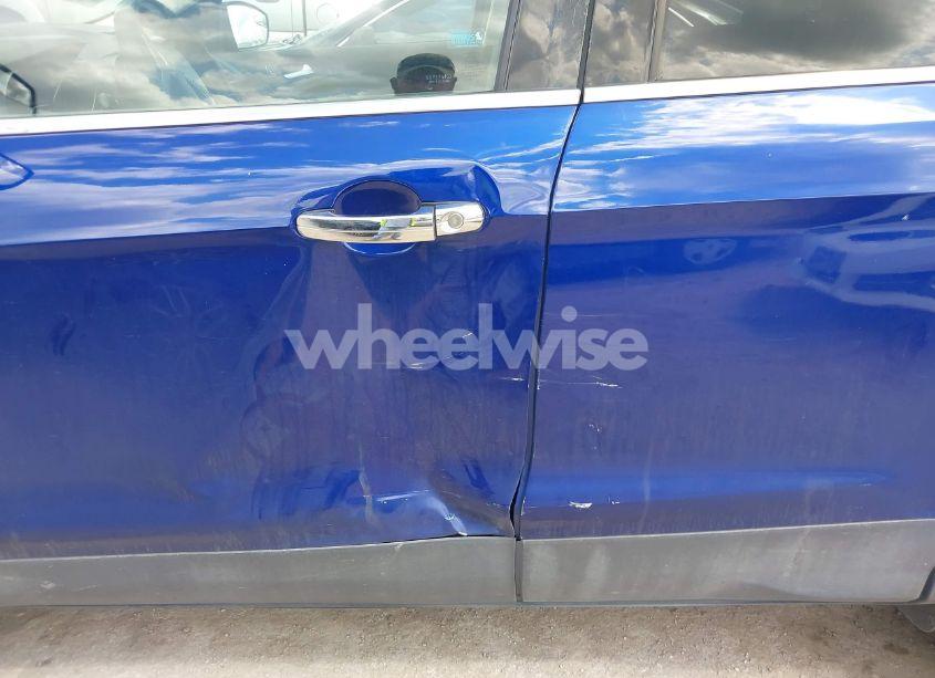 Photo 6 of 2016 Ford Escape SE (VIN 1FMCU0G97GUA75461)