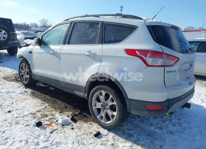 Photo 3 of 2016 Ford Escape SE (VIN 1FMCU0G97GUB55066)