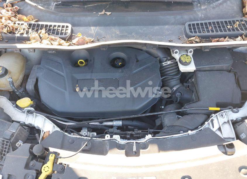 Photo 10 of 2017 Ford Escape SE (VIN 1FMCU0G97HUA25824)