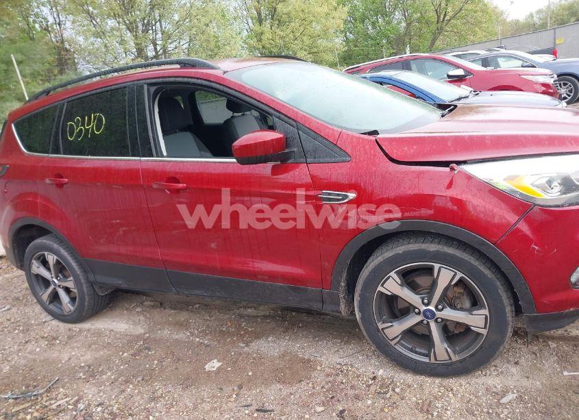 Photo 13 of 2017 Ford Escape SE (VIN 1FMCU0G97HUA42591)