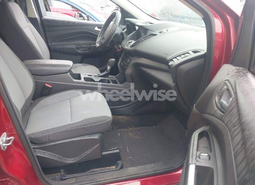 Photo 5 of 2017 Ford Escape SE (VIN 1FMCU0G97HUA42591)