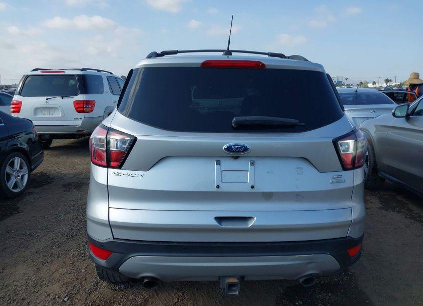 Photo 16 of 2017 Ford Escape SE (VIN 1FMCU0G97HUE74243)