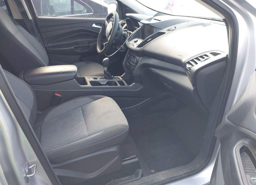 Photo 5 of 2017 Ford Escape SE (VIN 1FMCU0G97HUE74243)