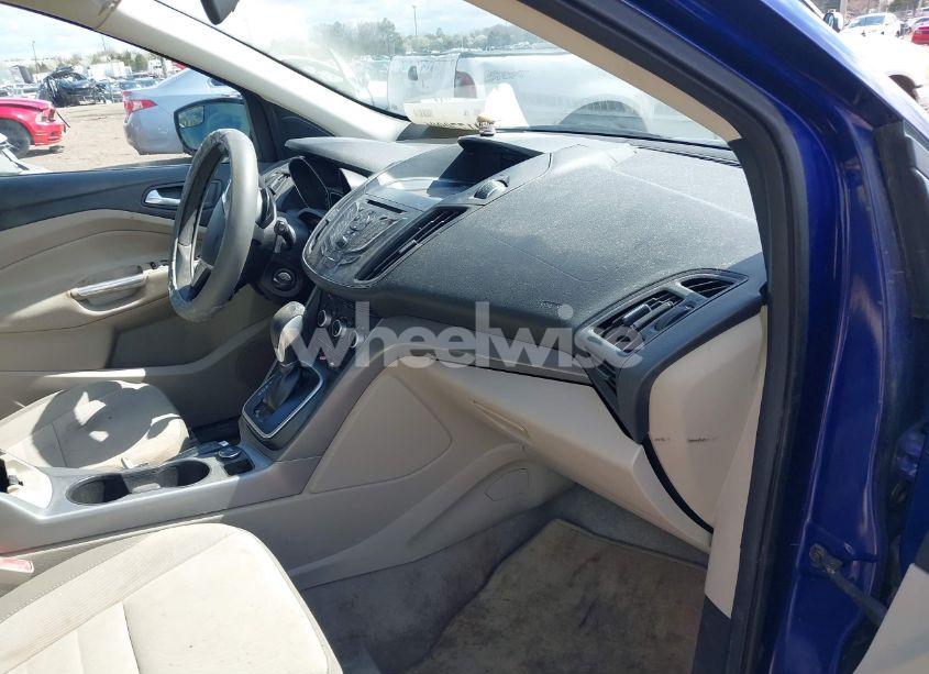 Photo 5 of 2013 Ford Escape SE (VIN 1FMCU0G98DUD87400)