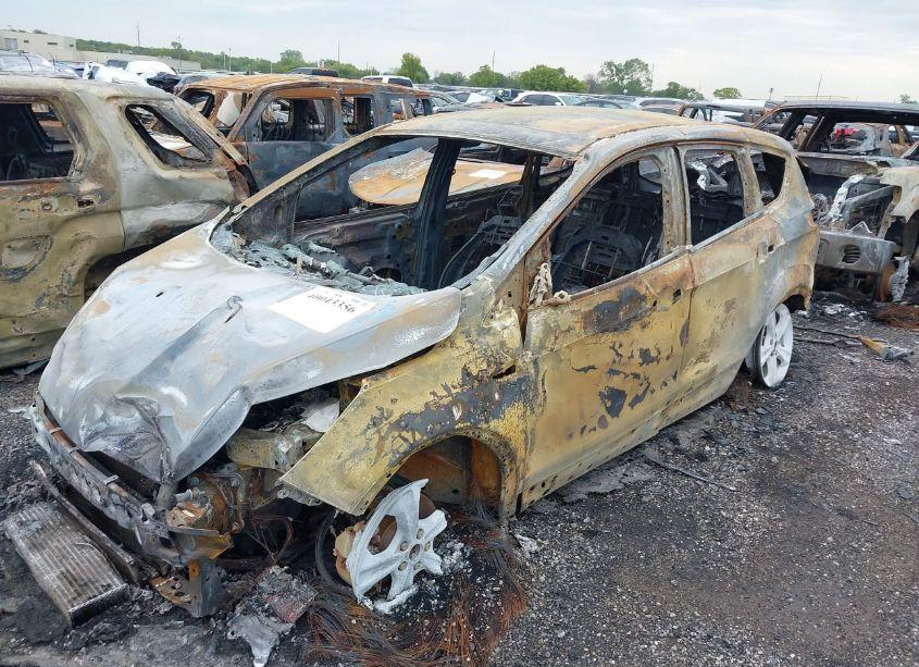 Photo 2 of 2014 Ford Escape SE (VIN 1FMCU0G98EUB55459)