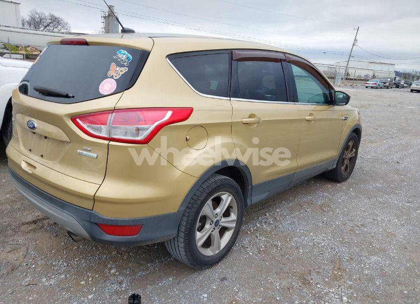 Photo 4 of 2014 Ford Escape SE (VIN 1FMCU0G98EUC16826)