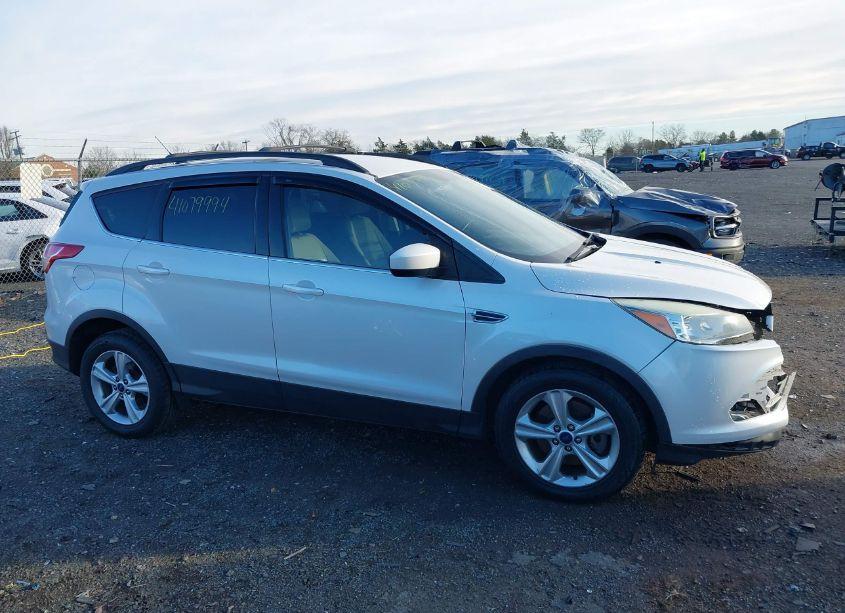 Photo 13 of 2015 Ford Escape SE (VIN 1FMCU0G98FUA57033)