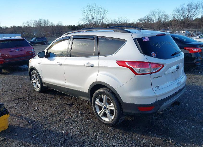 Photo 3 of 2015 Ford Escape SE (VIN 1FMCU0G98FUA57033)