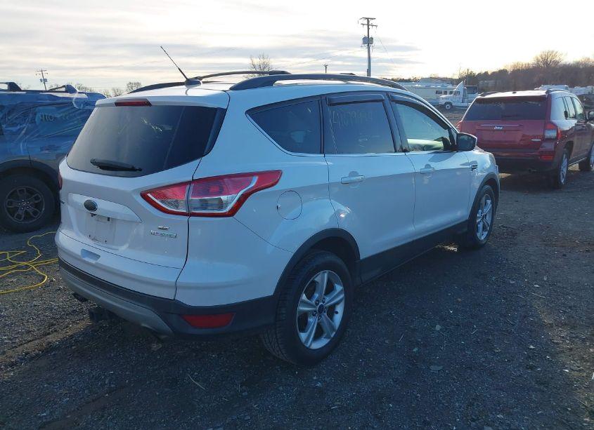 Photo 4 of 2015 Ford Escape SE (VIN 1FMCU0G98FUA57033)