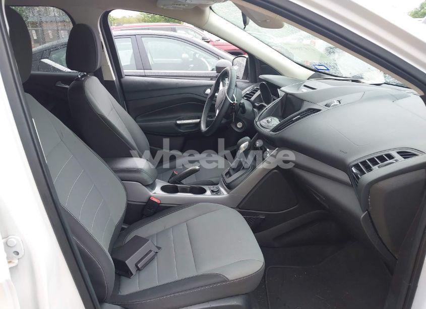 Photo 5 of 2016 Ford Escape SE (VIN 1FMCU0G98GUA95671)