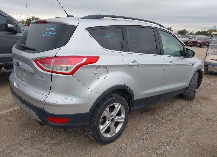 Photo 4 of 2016 Ford Escape SE (VIN 1FMCU0G98GUA97517)