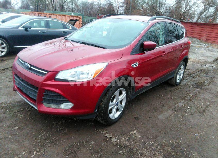 Photo 2 of 2016 Ford Escape SE (VIN 1FMCU0G98GUB81594)