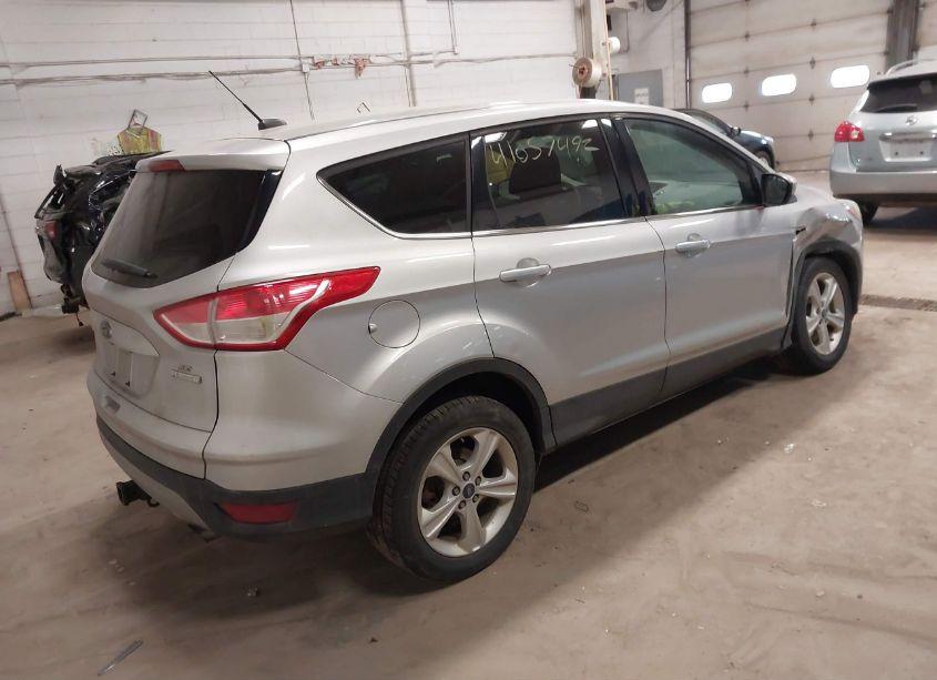 Photo 4 of 2016 Ford Escape SE (VIN 1FMCU0G98GUC27599)