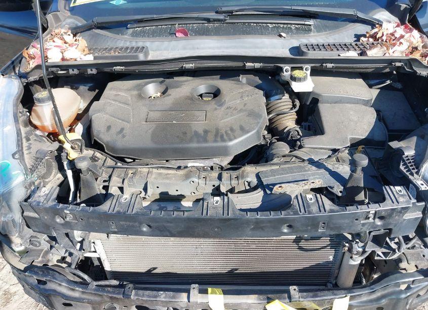 Photo 10 of 2017 Ford Escape SE (VIN 1FMCU0G98HUB28265)