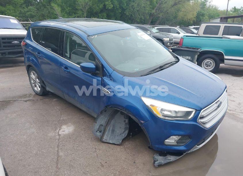 2017 Ford Escape SE (VIN 1FMCU0G98HUD67072) main photo